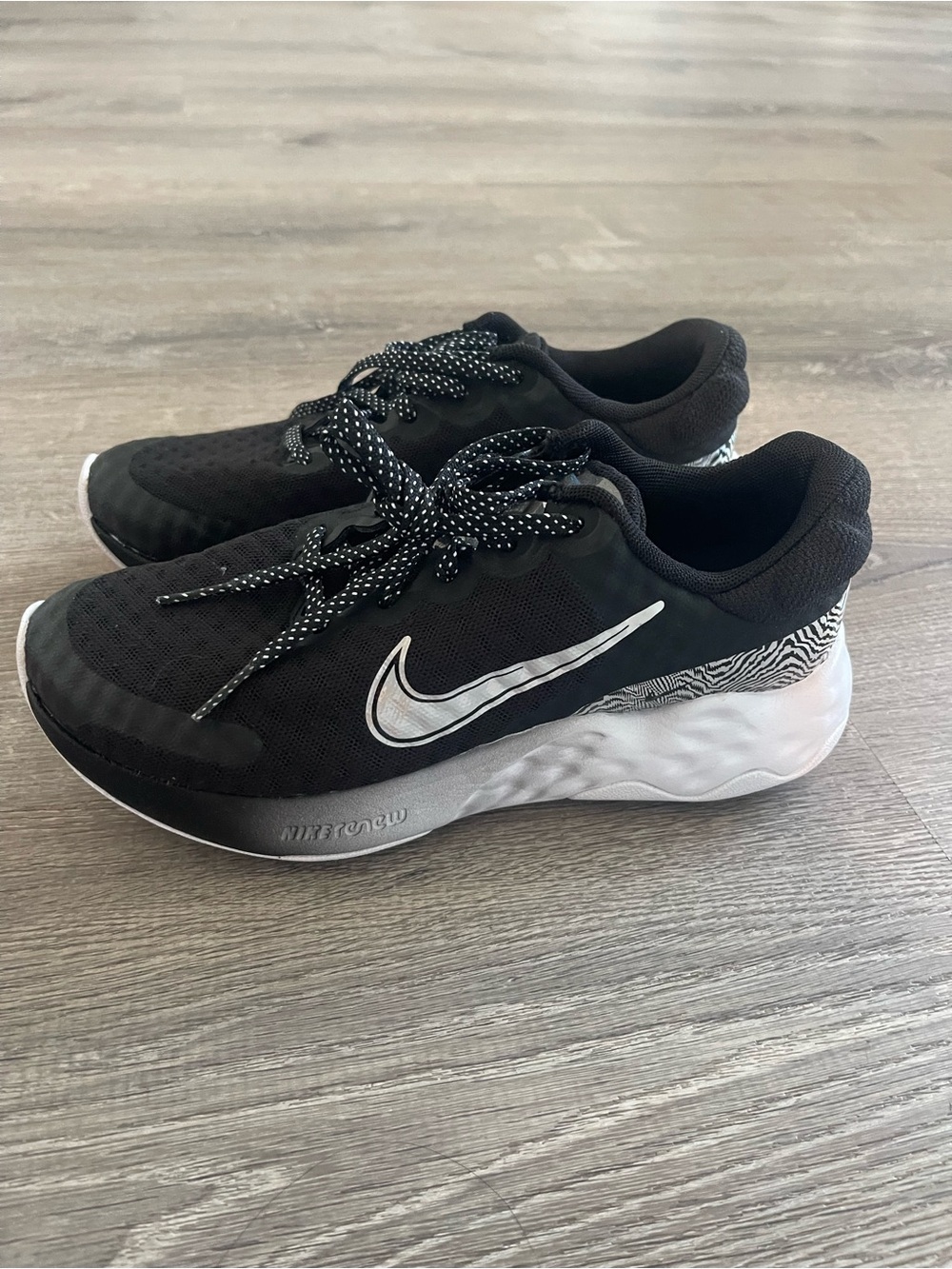 Nike Women's Renew Ride 3 Premium 'Black Zebra